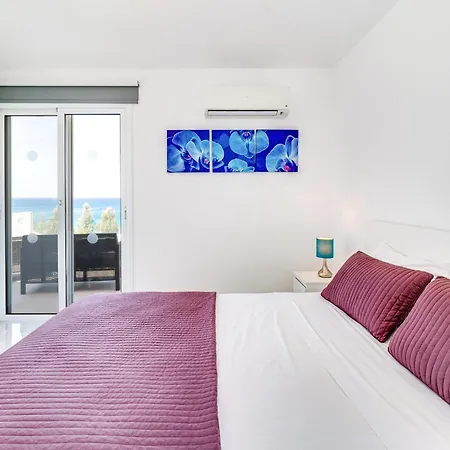 Front Aqua Marina By Ezoria * Paralimni