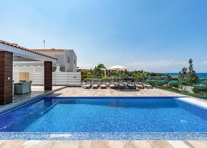 Front Aqua Marina By Ezoria Villa