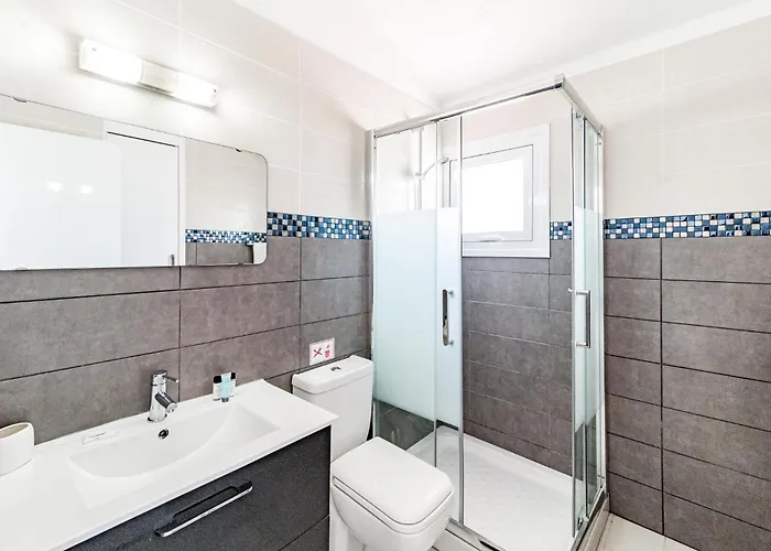 Front Aqua Marina By Ezoria Villa *