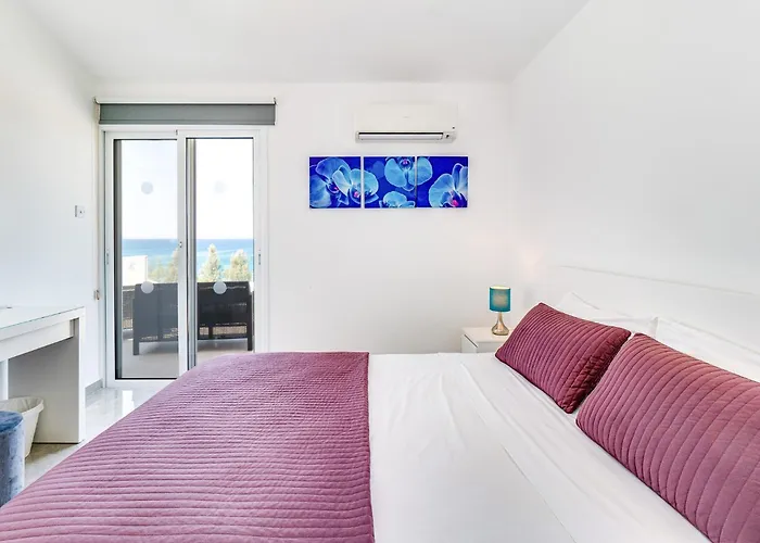 Front Aqua Marina By Ezoria * Paralimni