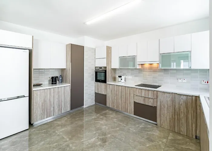 Vila Front Aqua Marina By Ezoria *